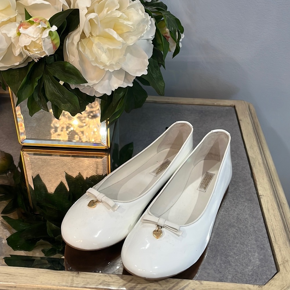 Dolce & Gabbana patent leather bow accent ballet flats. Excellent condition